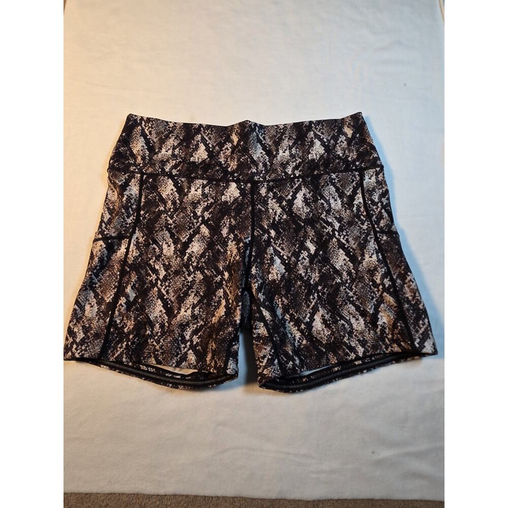 CVG Constantly Varied Gear Medusa Shorts XL Retired Pattern Women’s Workout...